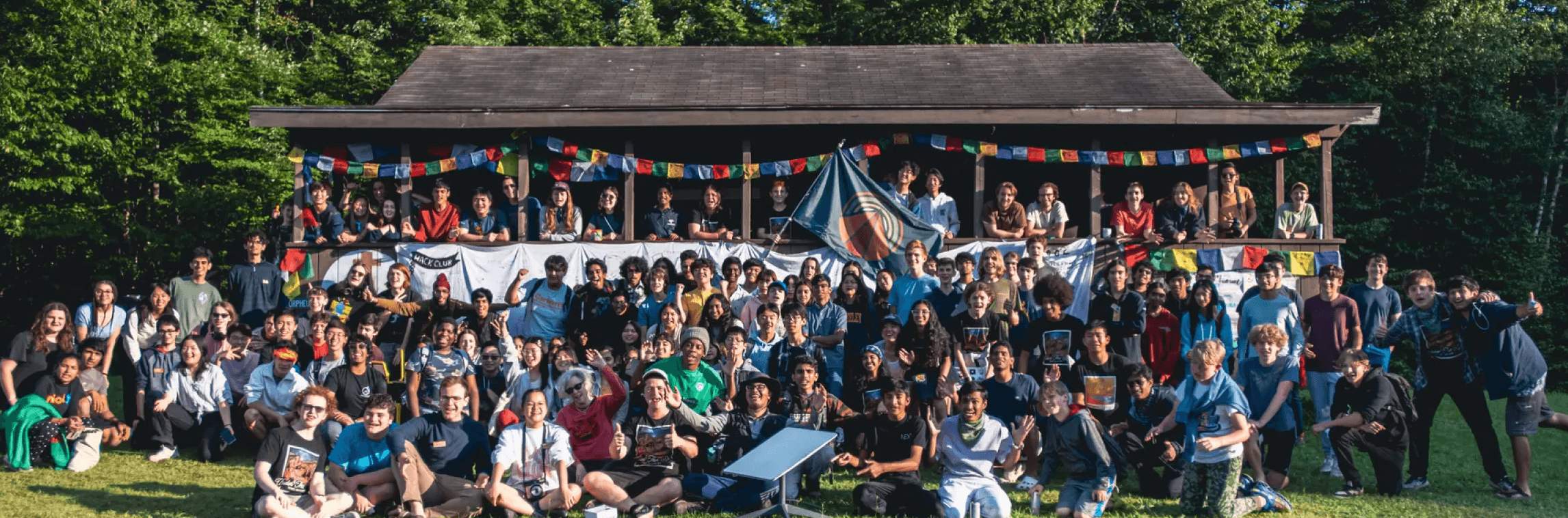 Miembros de Hack Club en un hackathon